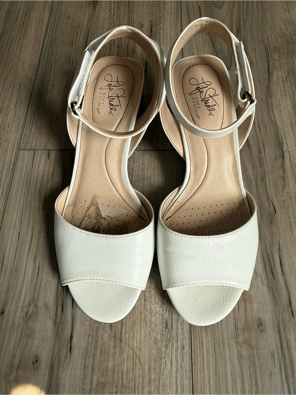 Life Stride White Open-Toe Ankle Strap Sandals Size 7.5